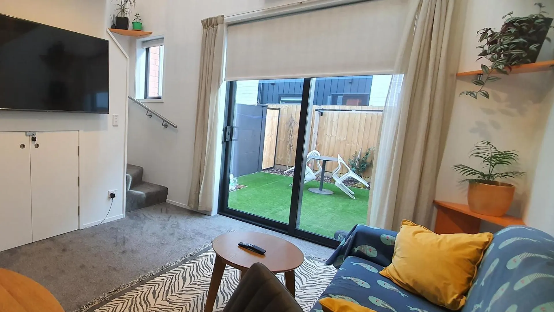 Modern Loft In Christchurch Cbd With Private Courtyard Villa